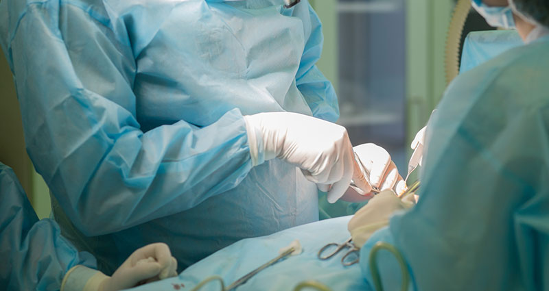 Cirurgia de mama, com cuidados com o mamilo